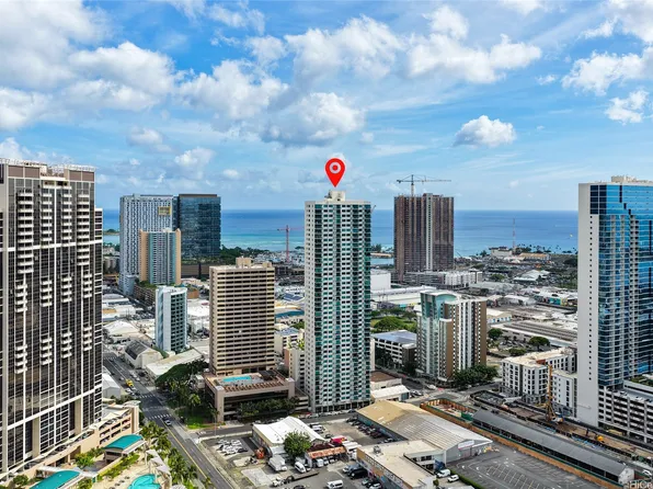 615 Keawe St #3706, Honolulu, HI 96813