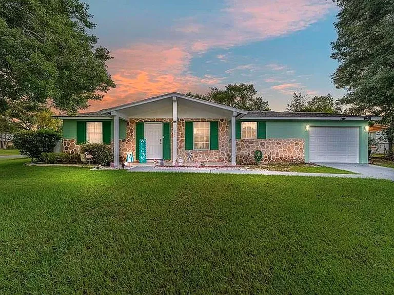 3931 SW 143rd Lane Rd — Photo 1