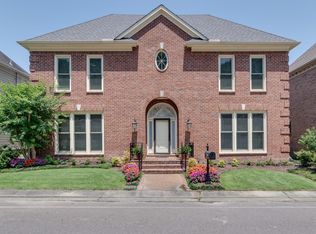 1068 Humphrey Oaks Cir, Memphis, TN 38120
