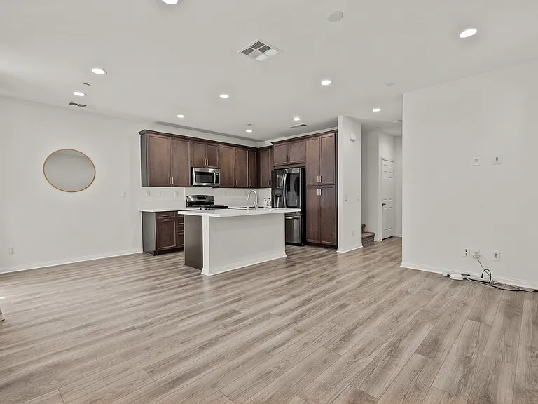 14610 Isla Vista Dr — Photo 10