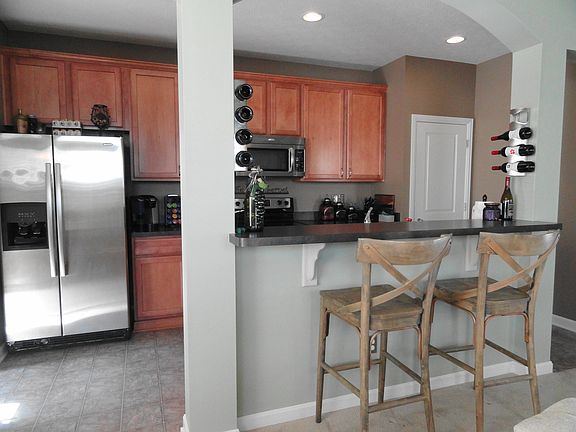 4th image of 7895 Ashenden Dr