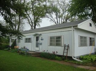 1869 Ivy Ave, Crete, NE 68333
