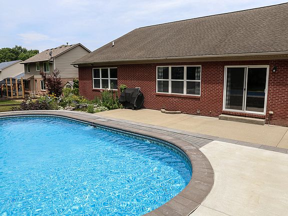 4th image of 11562 Bunker Hill Ct