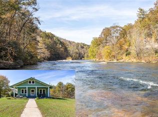 640 Woody Rd, Green Mountain, NC 28740