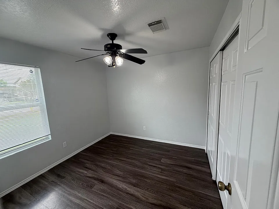 10126 Sungate Park