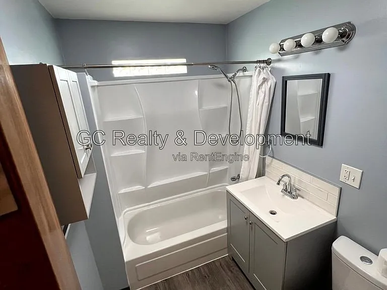 4447 N Melvina Ave #1 — Photo 10