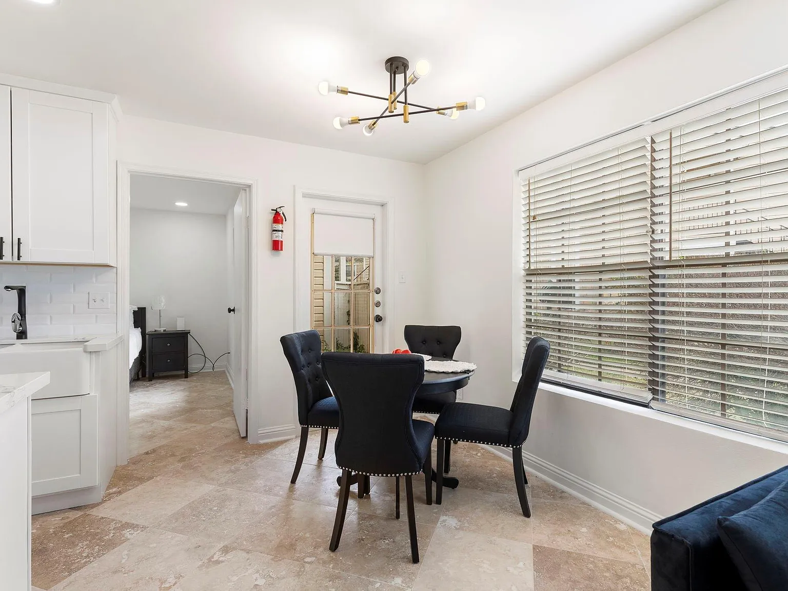 2 bed, 2.0 bath, 952 sqft, $2,000 — Photo 4