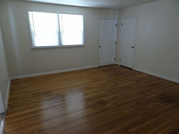 2nd image of 501 Avalon Ave
