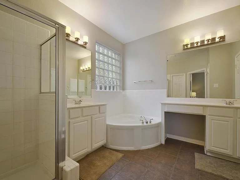9409 La Puente Dr — Photo 3