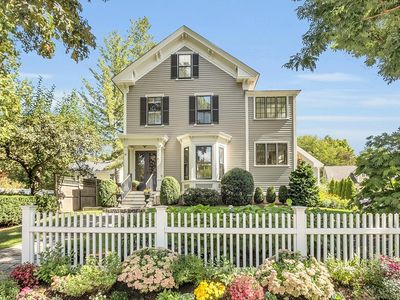 32 Lowell Rd, Concord, MA, 01742