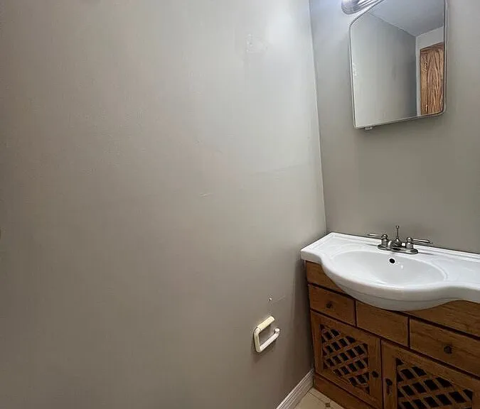 75 Euclid Ave — Photo 12