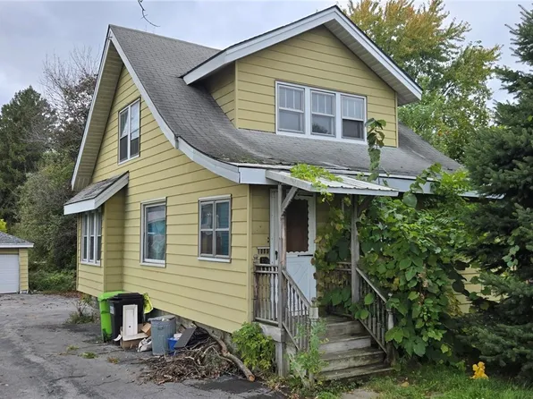 1905 Brewerton Rd, Syracuse, NY 13211
