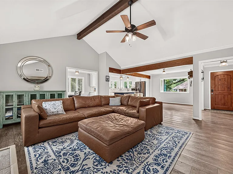 23011 Fox Hunt Dr — Photo 17