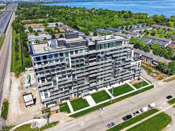 461 Green Rd #205, Hamilton, ON L8E 5B4