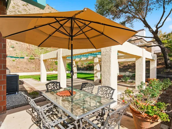 3825 Skycrest Dr, Pasadena, CA 91107