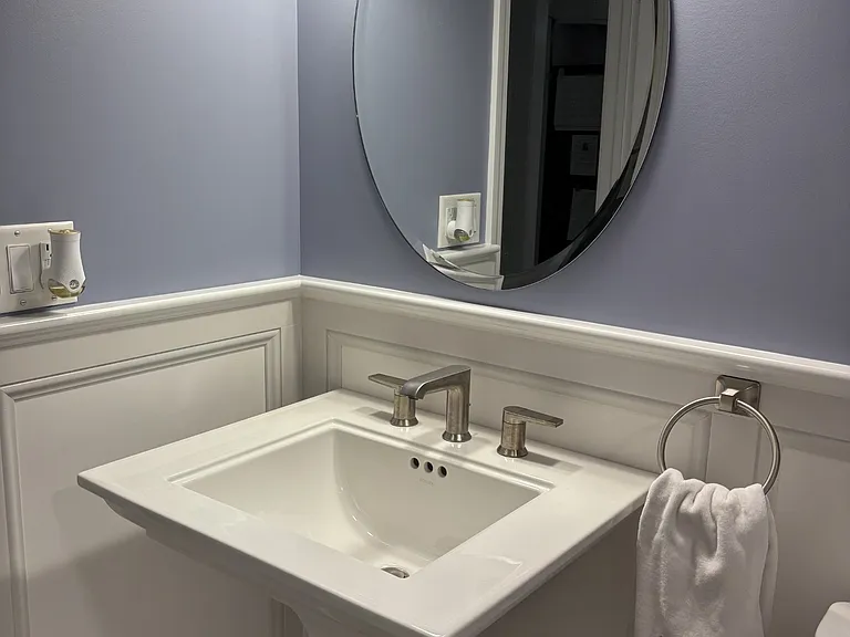 20 Godman Rd — Photo 17