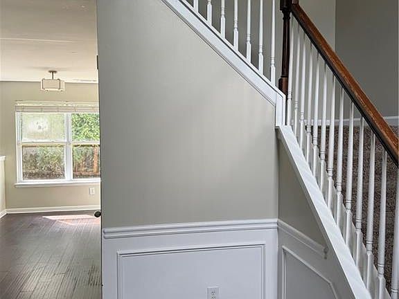 3rd image of 4171 Ash Tree St