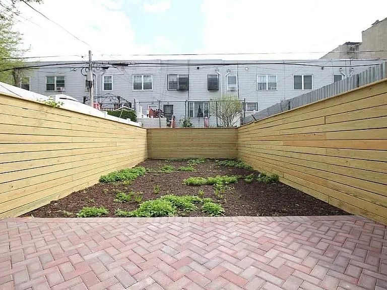346A Chauncey St #1 — Photo 2