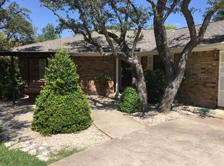 418 Forest Ridge Dr, Kerrville, TX 78028