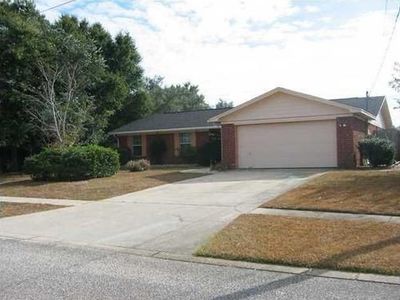 7885 Skyview Blvd, Navarre, FL, 32566