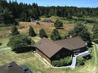 6255 Turkey Hill Rd, Clinton, WA 98236