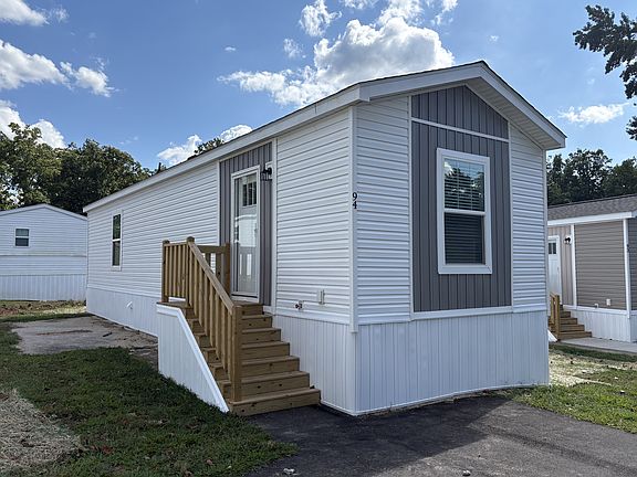 2nd image of 94 Birchwood Pl