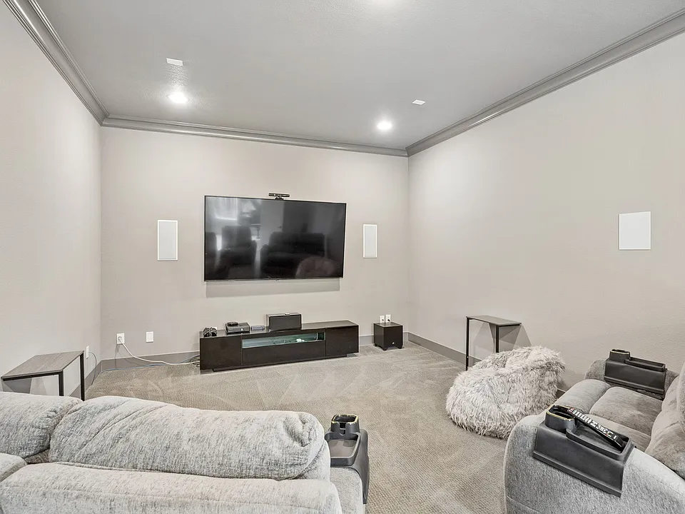 12108 Fieldwood Ln