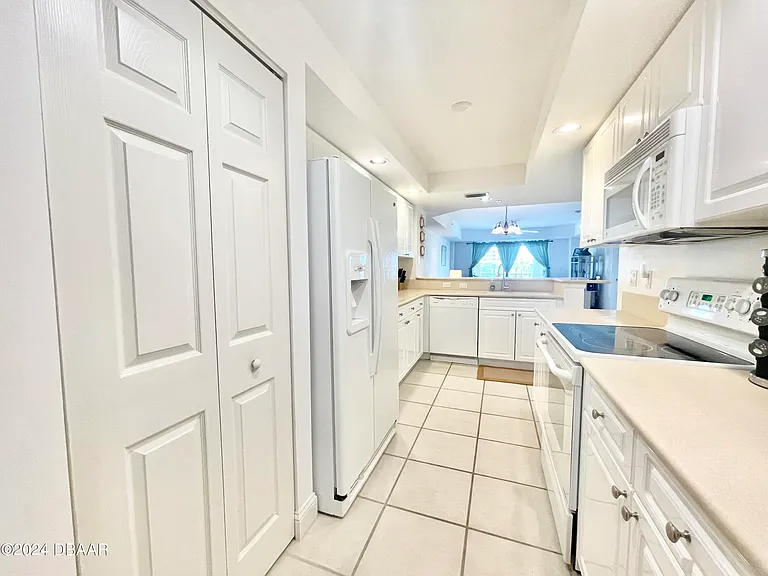 4670 Links Village Dr #A406 — Photo 7