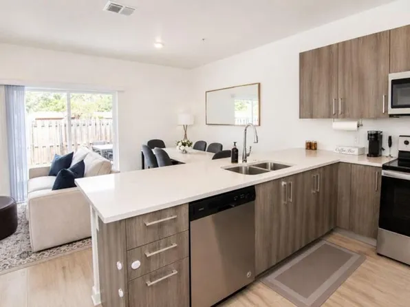 170 NE 158th St #11, Miami, FL 33169