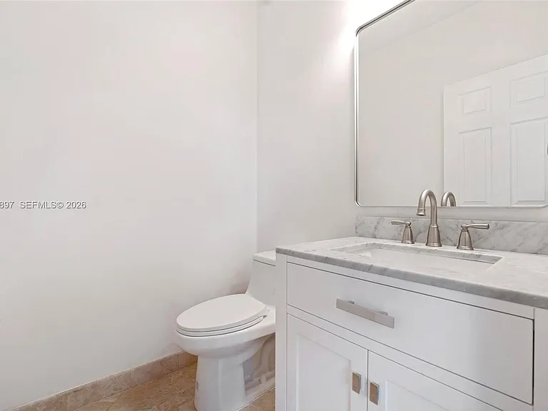1666 Victoria Pointe Cir — Photo 22
