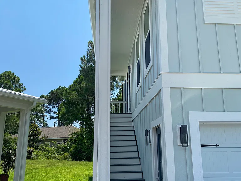 21 Louis Rd — Photo 3