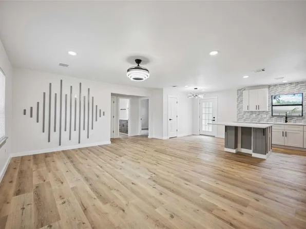 8136 Hamlet Street, Houston, TX 77078