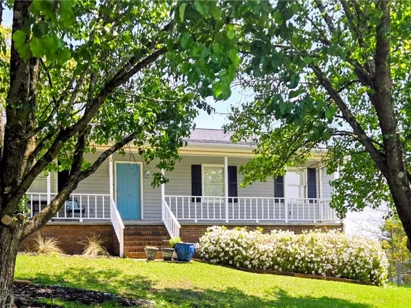 829 White Oak Hill Dr, Seneca, SC 29678