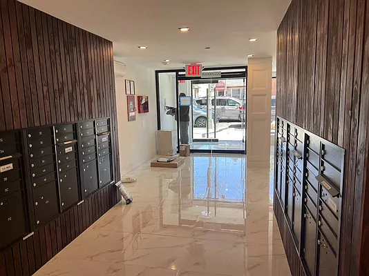 Rented by R New York | media 28