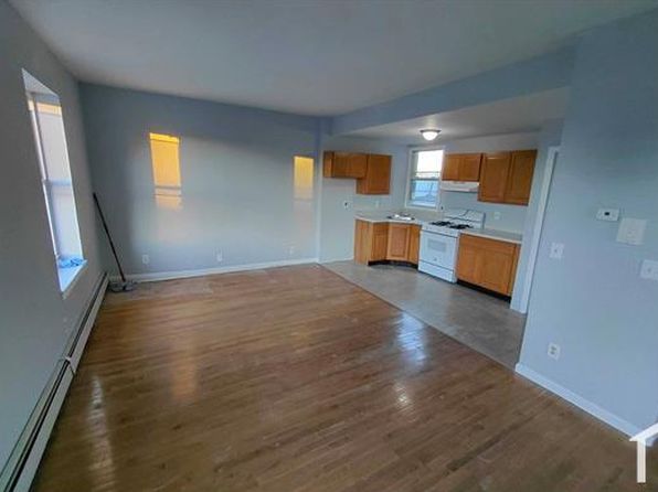 1036 Federal St #2