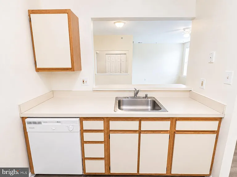 604 Moonglow Rd #102 — Photo 12