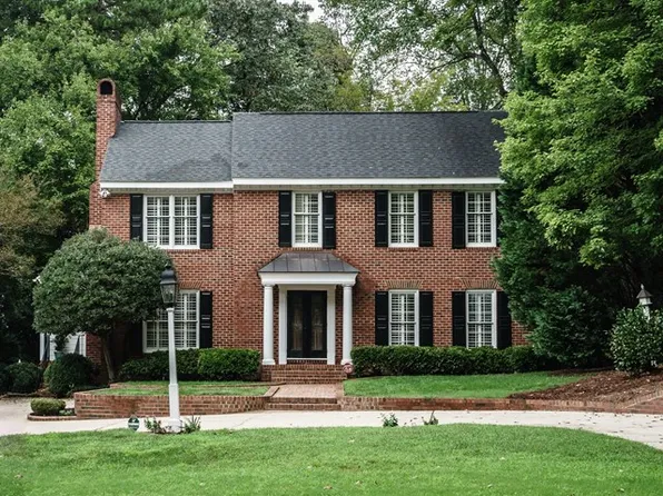 1225 Blenheim Dr, Raleigh, NC 27612
