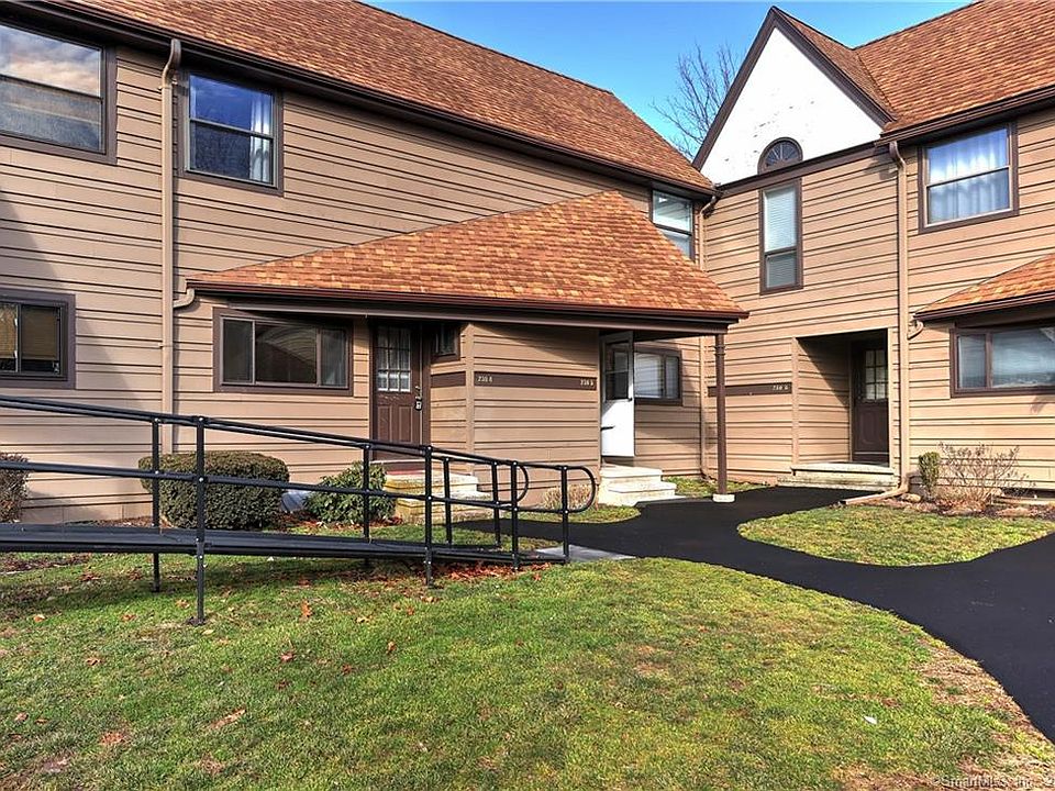 1st image of 230 Thompson St #304