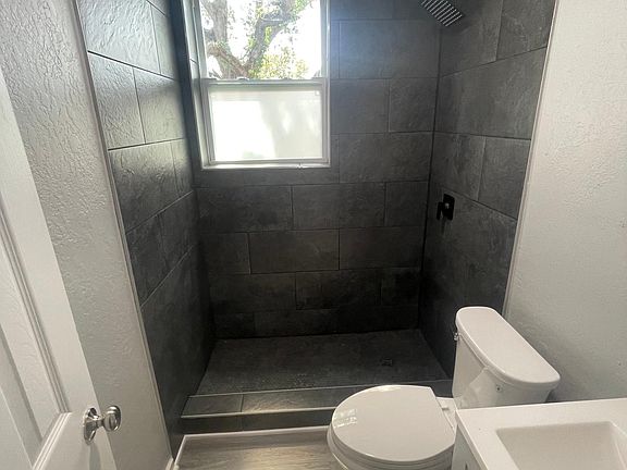 4th image of 511 16th St S