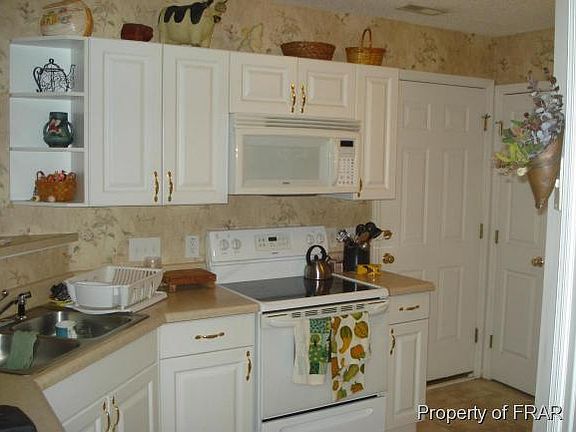 2nd image of 108 Glenalmond Ct