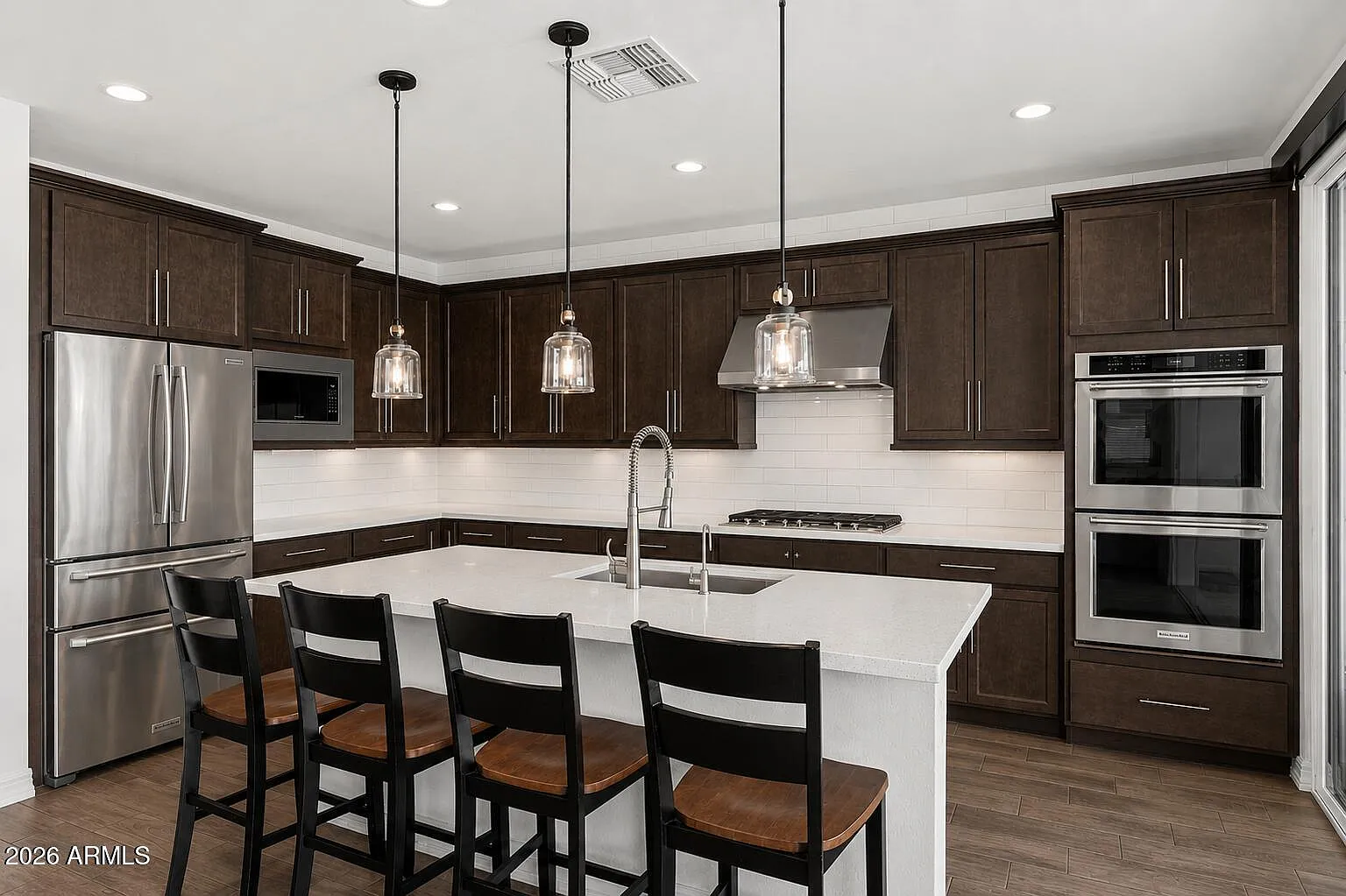 5 bed, 3.5 bath, 2721 sqft, $4,000 — Photo 3