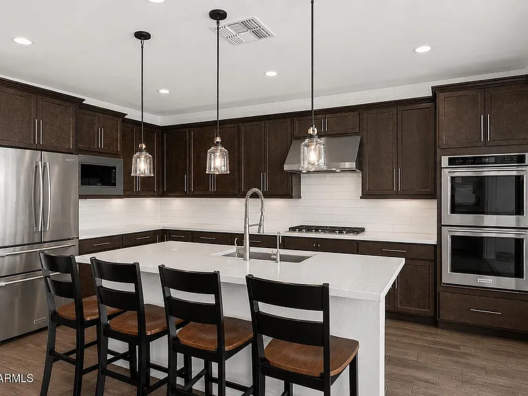 17190 W Gracemont St — Photo 3