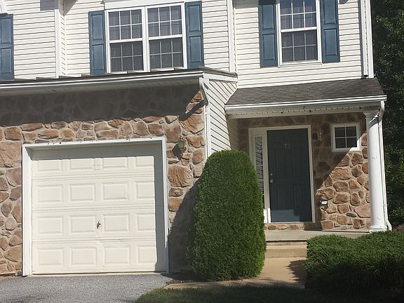 Beautiful Duplex with a Wooded View