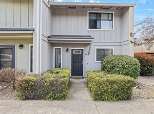 1111 Stevens St APT 20, Medford, OR 97504