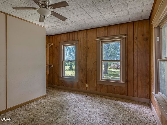 5th image of 208 S 2nd St