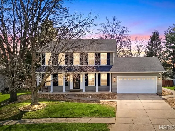1888 Willow Oak Dr, Saint Charles, MO 63303
