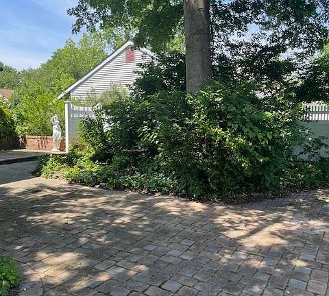 4th image of 20 Merion Rd