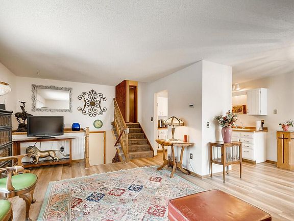4th image of 3775 Brookdale Cir N