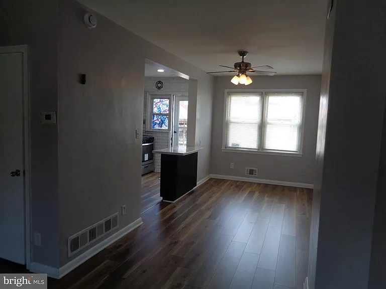 2245 Graythorn Rd — Photo 8