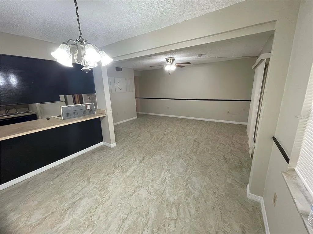 1 bed, 1.0 bath, 768 sqft, $1,100 — Photo 3